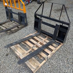 48" 4000lb Skid Steer or Tractor Pallet Forks