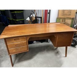 Desk Danish Mid Century modern