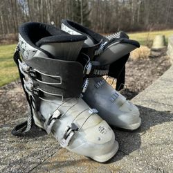 Ski boots Size 24.5