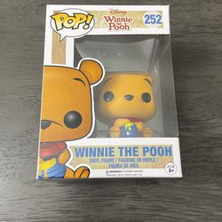 Funko Pop FLOCKED Winnie the Pooh HOT TOPIC  EXCLUSIVE #252 - NO STICKER