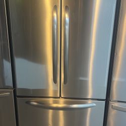 36”in Wide Kennmore Elite Frige Use Like New 