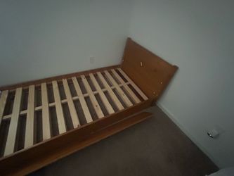 Pull out twin sized bed