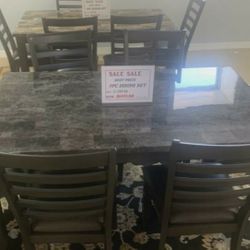 7 pc dining room set $10 down