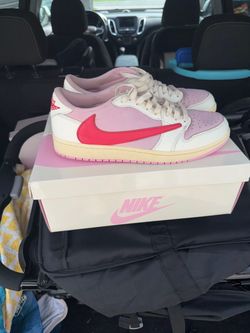 TRAVIS SCOTTS TROPICAL PINK