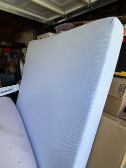 Free Full size bed memory foam mattress