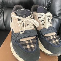 Burberry sneakers