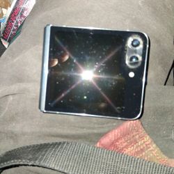 Samsung Galaxy Z Flip5