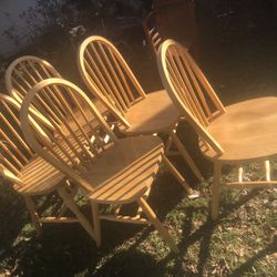 Set Of 5 Maple Dining Room Table Chairs