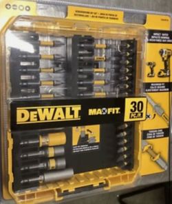 Set of 30 Pieces DeWalt MAXFIT Magnetic Screw Lock Impact Drill Driver Bits