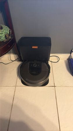 Roomba With Self Cleaning Box