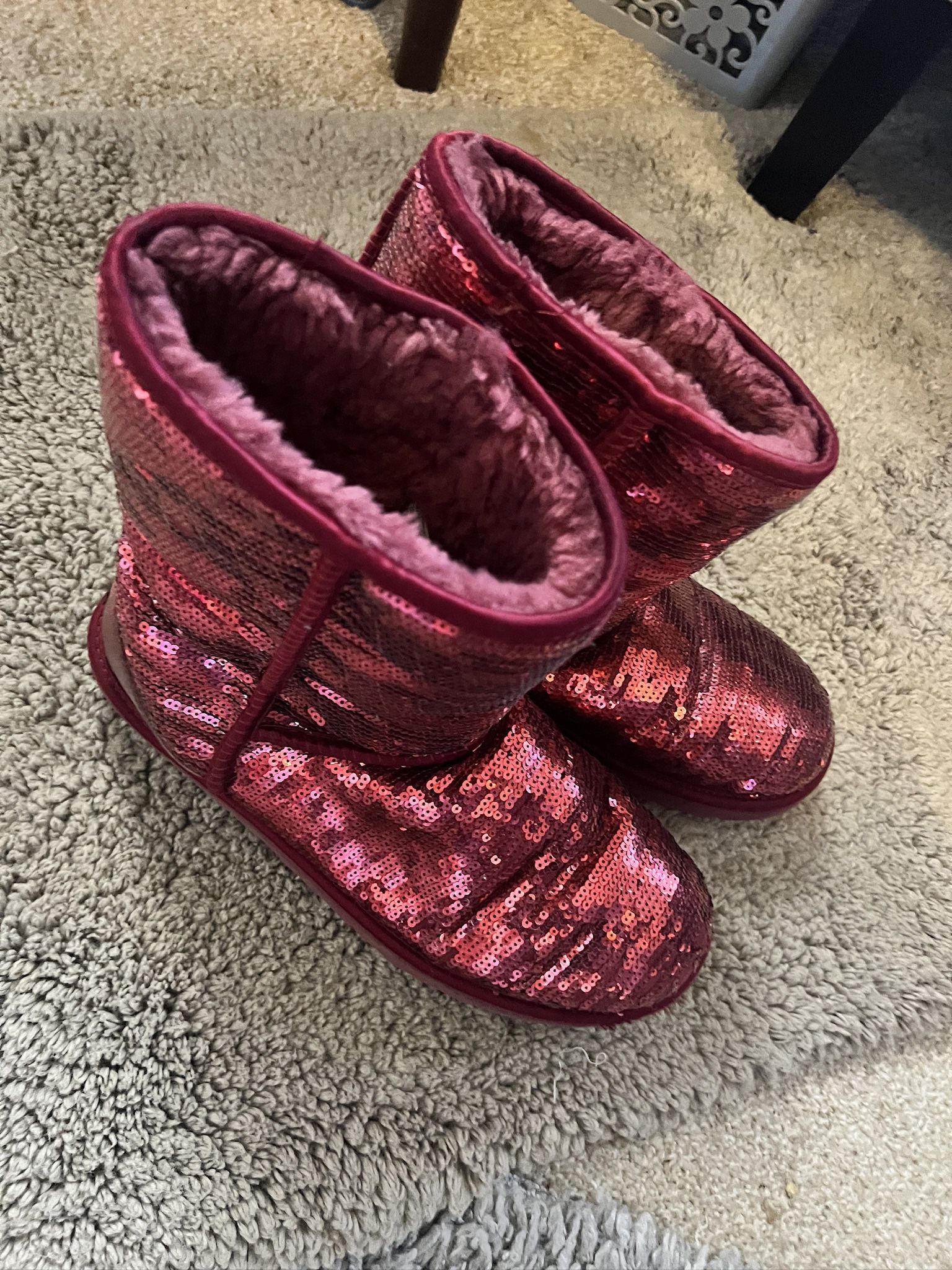 Shiny Red Ugg Women’s Size 11 Boots 