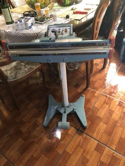 Plastic sealer