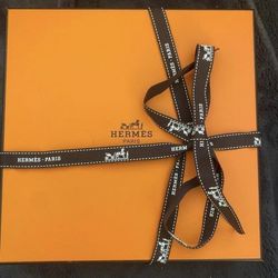 Hermes Belt Box / Ribbon/ Shopping Bag 