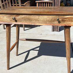Small Desk/Entry table