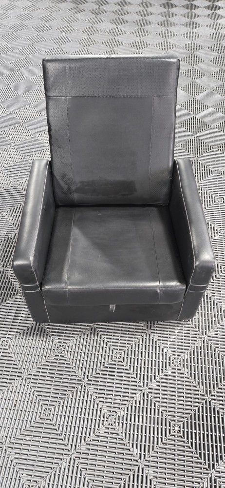 Kids Leather Chair/ Ottoman w/storage