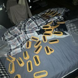 Laptop iPhone Holder 