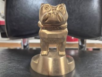 Vintage MACK Truck Bulldog
