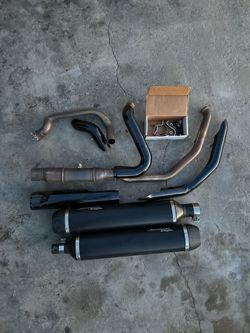 Screaming eagle exhaust
