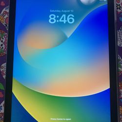 Apple iPad 6th Generation 32GB Unlocked Like New!