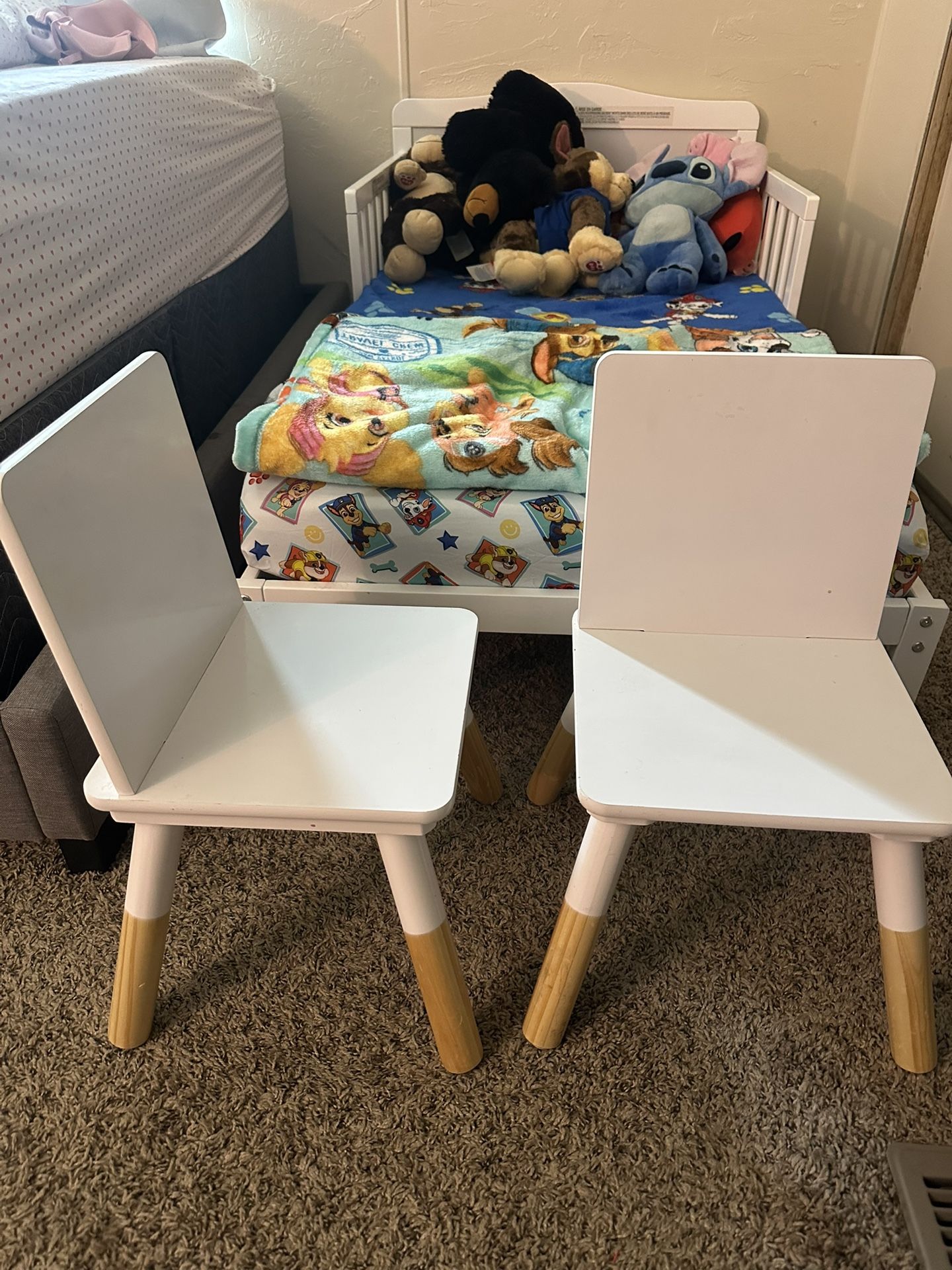 Toddler Delta Chairs