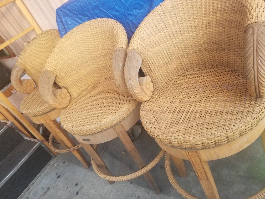 3 shovel bar stools