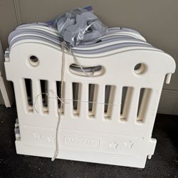 Baby Play Pen/gate