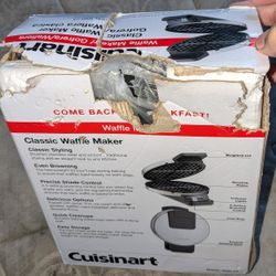 Cuisinart Waffle 🧇 Maker NIB