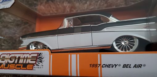 JADA 1957 CHEVY BEL AIR 1/24!!