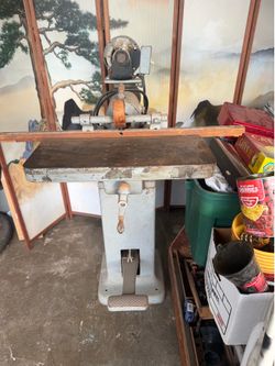 Davis and wells vintage cast iron DBM 64