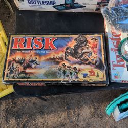 Vintage 1993 Risk: The World Conquest Game - Complete