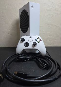 Xbox series S 1Tb with console and controller
