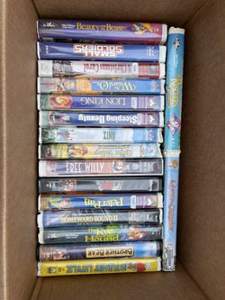 44 Vintage Disney(mostly) Cartoon VHS Tapes
