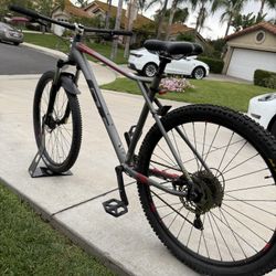 GT Avalanche 29er Suspension Mountain Bike - XL