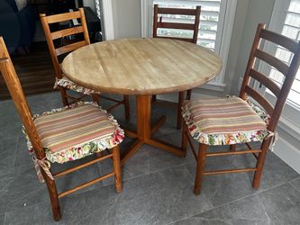 Round Wood Dining Table with 4 Chairs