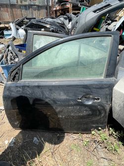 2017 Nissan Versa Front Driver Left Side Door