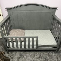 Crib with dresser