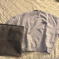 Essentials sweater large (60 IF U GET TDY)