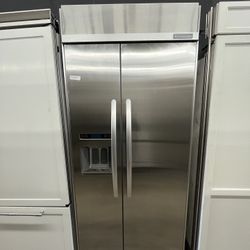 KitchenAid Built In Side By Side 36” Refrigerator Ice & Water 