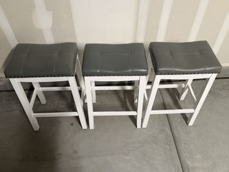 BAR STOOLS