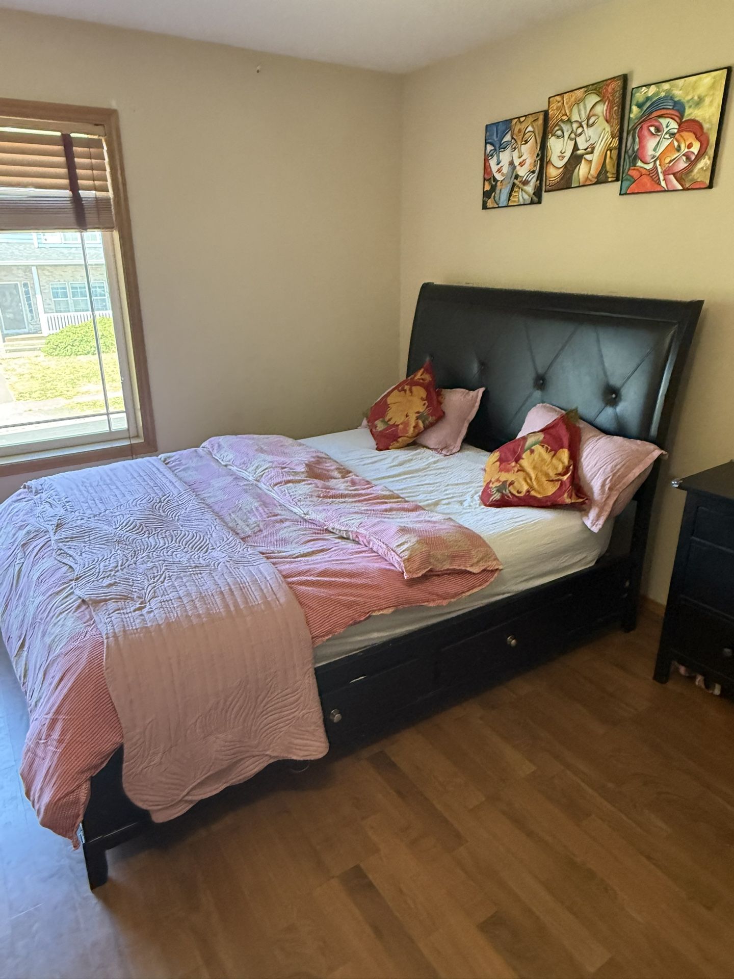 Queen Bed Frame With Mattress