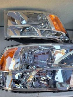 09-18 RAM Headlights Luces Faros Micas Calaveras Focos