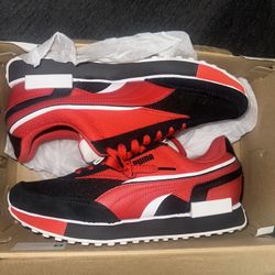 Puma Ryder Size 9 Worn Once 