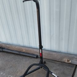 Guitar stand