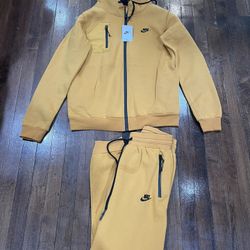 Nike Jogger Hoody Mustard Suit 