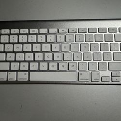 Apple A1314 Wireless Bluetooth Keyboard - Genuine for iMac, Mac, MacBook, iPad