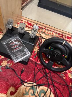 Black Thrustmaster Tx Leather Edition Wheel with Pedals