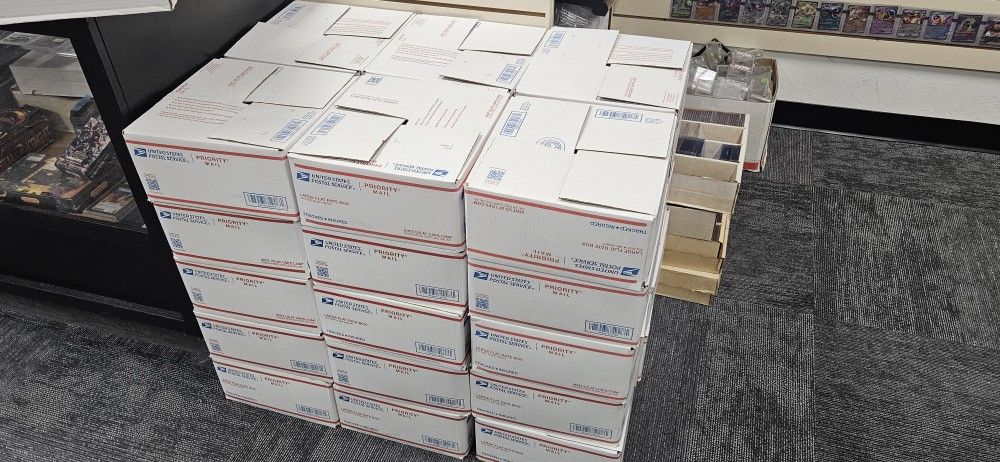 Roughly 250,000 Sports Cards lot