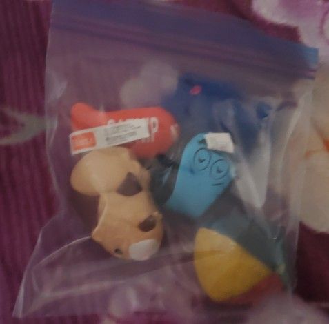 CAT TOYS