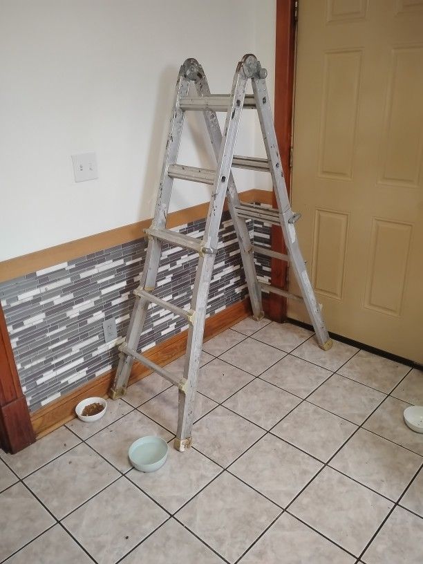 Gorilla Ladder Adjustable