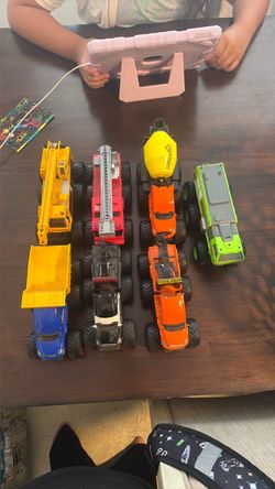 Maisto Metal Builder  Zone Trucks